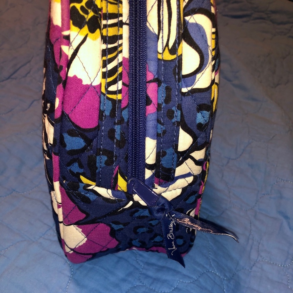 Vera Bradley insulated lunch bag - Picture 3 of 6